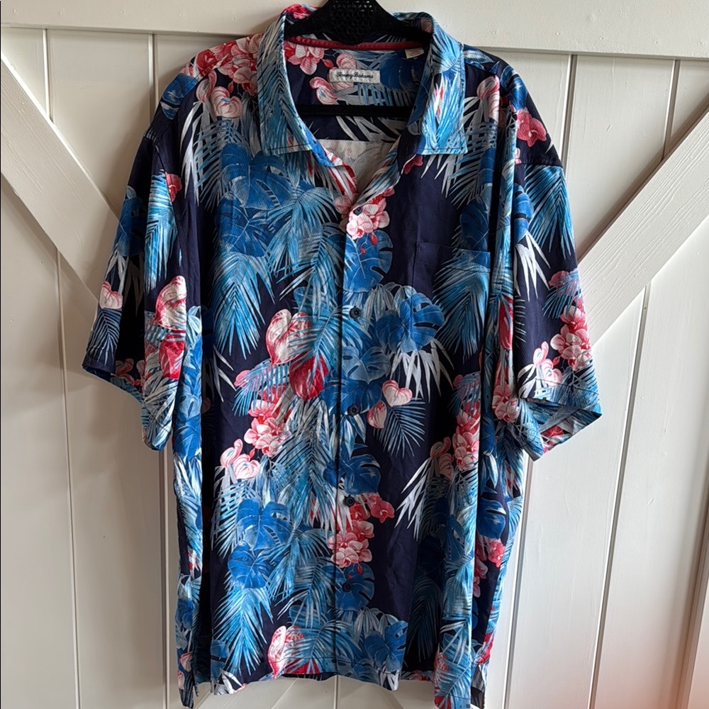 Tommy Bahama Casual Blue and Red Button Down Shirt